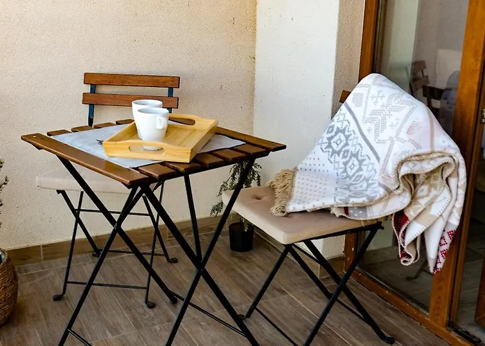 Senka Sky View & Free Parking